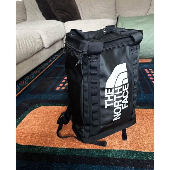 The north face fuse box backpack. Large - Picture 2 of 7